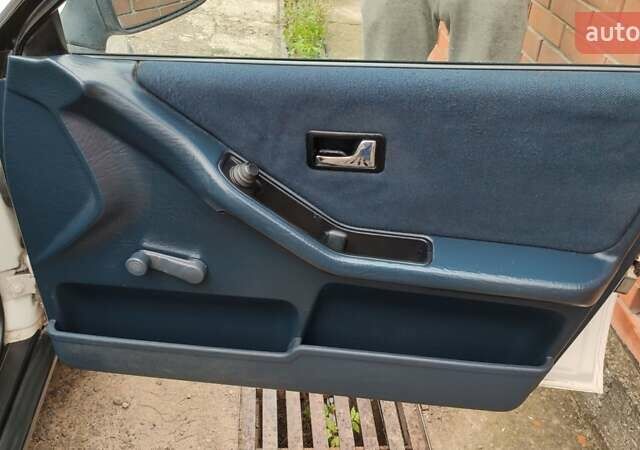 Белый Ауди 80, объемом двигателя 1.78 л и пробегом 180 тыс. км за 3000 $, фото 34 на Automoto.ua