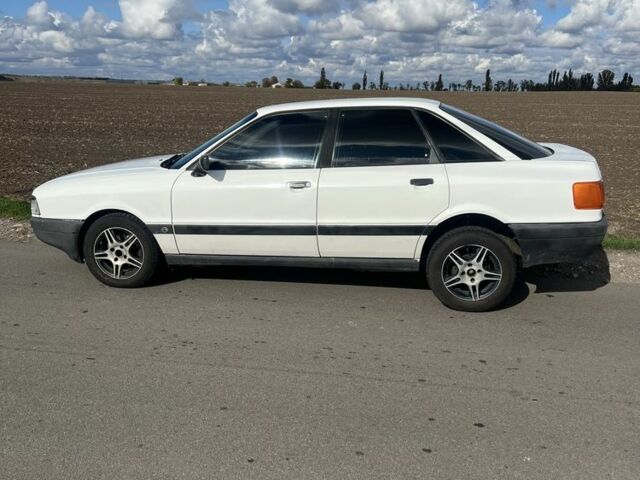 Белый Ауди 80, объемом двигателя 1.8 л и пробегом 186 тыс. км за 2650 $, фото 7 на Automoto.ua