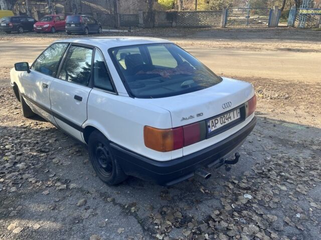 Белый Ауди 80, объемом двигателя 1.8 л и пробегом 325 тыс. км за 1400 $, фото 2 на Automoto.ua