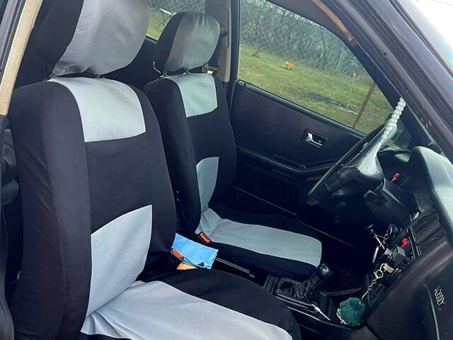 Белый Ауди 80, объемом двигателя 1.8 л и пробегом 350 тыс. км за 1500 $, фото 2 на Automoto.ua