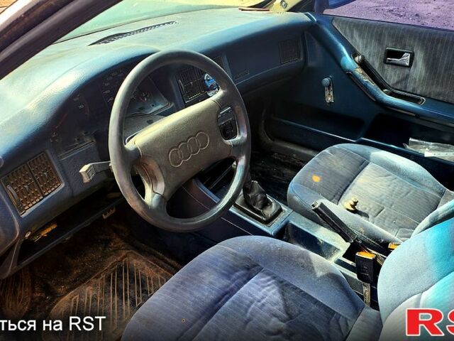 Білий Ауді 80, об'ємом двигуна 1.8 л та пробігом 400 тис. км за 600 $, фото 4 на Automoto.ua