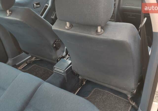 Белый Ауди 80, объемом двигателя 1.78 л и пробегом 180 тыс. км за 3000 $, фото 32 на Automoto.ua