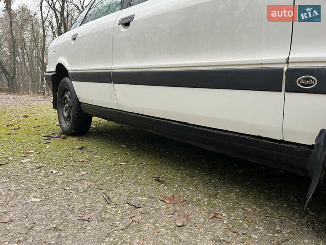 Белый Ауди 80, объемом двигателя 1.6 л и пробегом 300 тыс. км за 1100 $, фото 16 на Automoto.ua