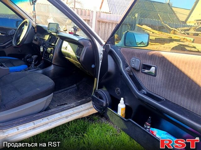 Белый Ауди 80, объемом двигателя 1.8 л и пробегом 0 тыс. км за 1850 $, фото 6 на Automoto.ua