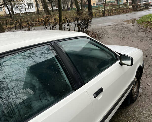 Белый Ауди 80, объемом двигателя 1.6 л и пробегом 300 тыс. км за 1100 $, фото 17 на Automoto.ua