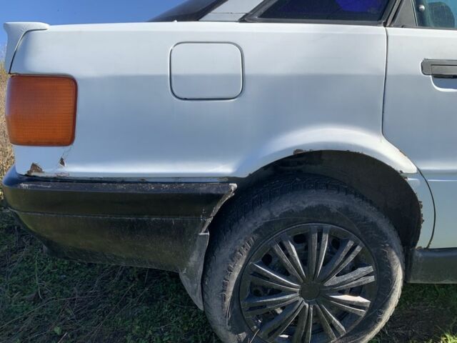 Білий Ауді 80, об'ємом двигуна 1.8 л та пробігом 270 тис. км за 1000 $, фото 5 на Automoto.ua