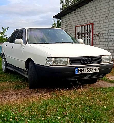Белый Ауди 80, объемом двигателя 1.8 л и пробегом 0 тыс. км за 1440 $, фото 3 на Automoto.ua