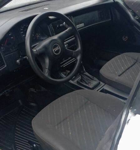 Білий Ауді 80, об'ємом двигуна 2 л та пробігом 866 тис. км за 900 $, фото 1 на Automoto.ua