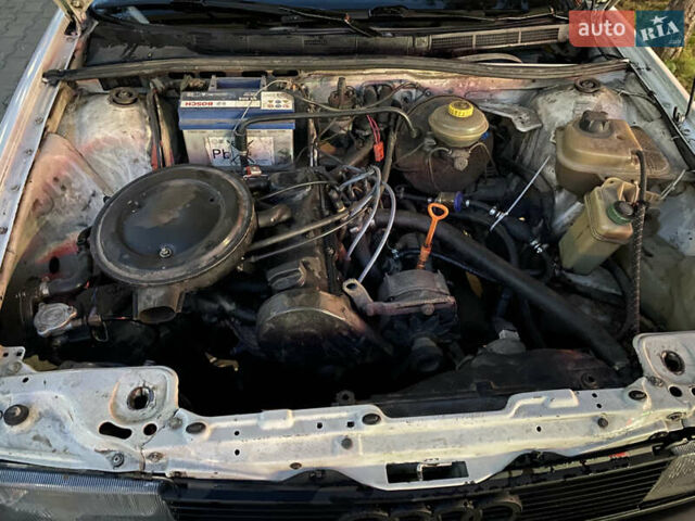 Білий Ауді 80, об'ємом двигуна 1.8 л та пробігом 300 тис. км за 1750 $, фото 17 на Automoto.ua