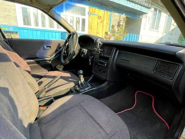 Белый Ауди 80, объемом двигателя 1.8 л и пробегом 370 тыс. км за 1100 $, фото 7 на Automoto.ua