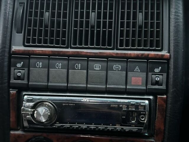 Белый Ауди 80, объемом двигателя 1.8 л и пробегом 270 тыс. км за 3000 $, фото 9 на Automoto.ua