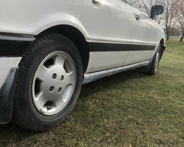 Белый Ауди 80, объемом двигателя 1.8 л и пробегом 380 тыс. км за 1666 $, фото 4 на Automoto.ua