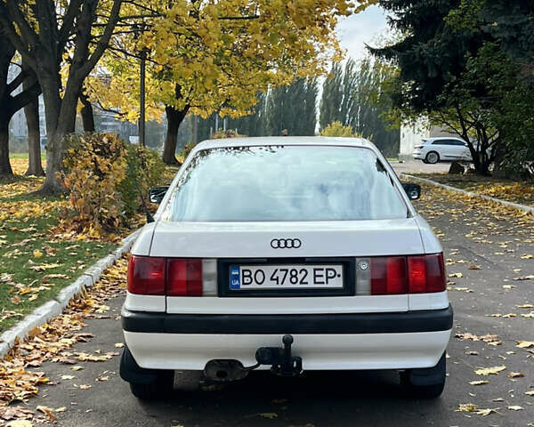Білий Ауді 80, об'ємом двигуна 1.8 л та пробігом 300 тис. км за 1750 $, фото 6 на Automoto.ua