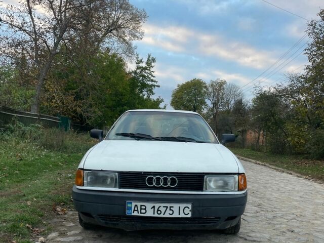 Белый Ауди 80, объемом двигателя 1.8 л и пробегом 600 тыс. км за 1050 $, фото 1 на Automoto.ua