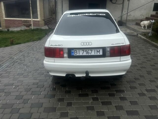 Белый Ауди 80, объемом двигателя 1.8 л и пробегом 270 тыс. км за 3000 $, фото 3 на Automoto.ua