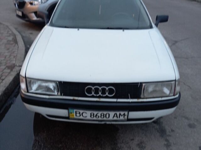 Білий Ауді 80, об'ємом двигуна 2 л та пробігом 300 тис. км за 1500 $, фото 3 на Automoto.ua