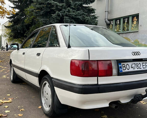 Білий Ауді 80, об'ємом двигуна 1.8 л та пробігом 300 тис. км за 1750 $, фото 8 на Automoto.ua