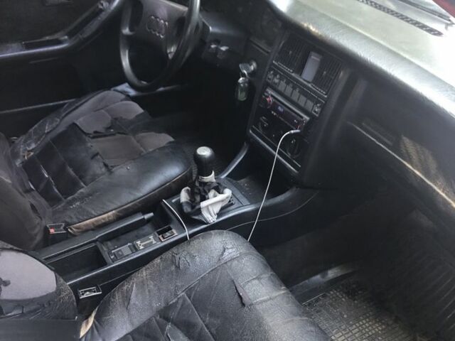 Белый Ауди 80, объемом двигателя 1.8 л и пробегом 3 тыс. км за 474 $, фото 8 на Automoto.ua