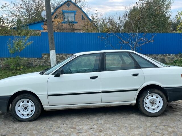 Белый Ауди 80, объемом двигателя 1.8 л и пробегом 600 тыс. км за 1050 $, фото 3 на Automoto.ua