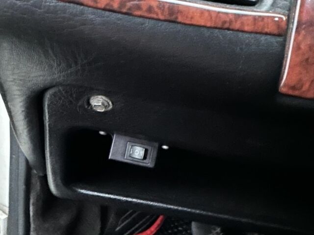 Белый Ауди 80, объемом двигателя 1.8 л и пробегом 270 тыс. км за 3000 $, фото 11 на Automoto.ua