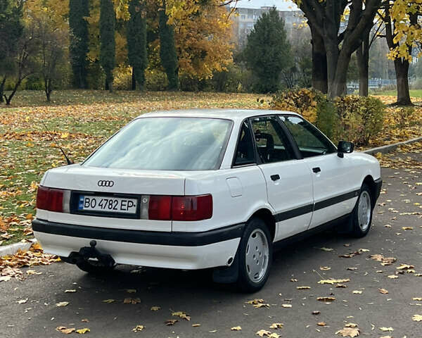 Білий Ауді 80, об'ємом двигуна 1.8 л та пробігом 300 тис. км за 1750 $, фото 5 на Automoto.ua