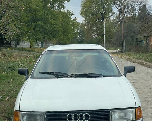 Белый Ауди 80, объемом двигателя 1.78 л и пробегом 600 тыс. км за 1050 $, фото 1 на Automoto.ua