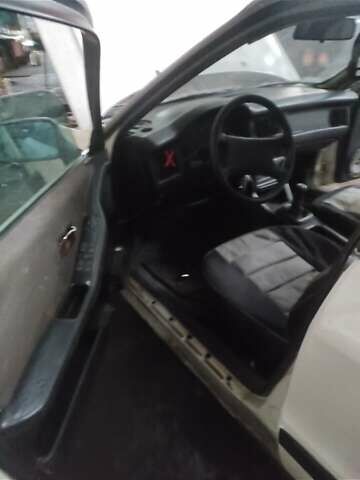 Білий Ауді 80, об'ємом двигуна 1.8 л та пробігом 464 тис. км за 1000 $, фото 20 на Automoto.ua