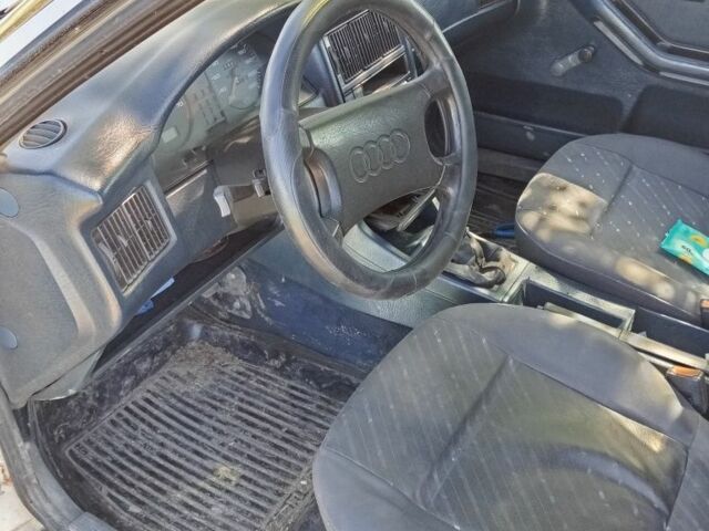 Білий Ауді 80, об'ємом двигуна 1.6 л та пробігом 500 тис. км за 900 $, фото 1 на Automoto.ua