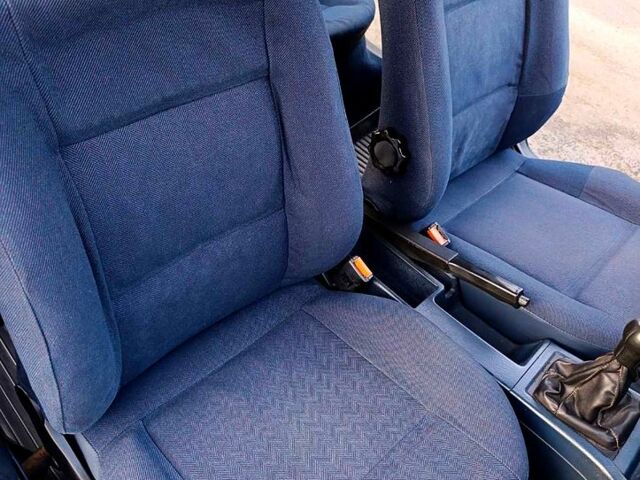 Белый Ауди 80, объемом двигателя 1.8 л и пробегом 0 тыс. км за 1800 $, фото 2 на Automoto.ua