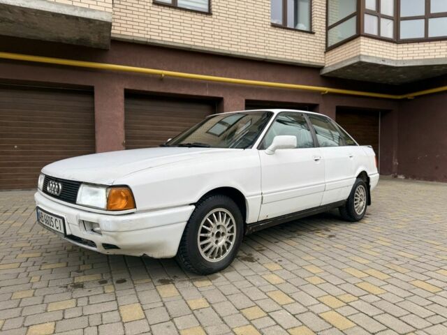 Білий Ауді 80, об'ємом двигуна 1.8 л та пробігом 418 тис. км за 1750 $, фото 8 на Automoto.ua