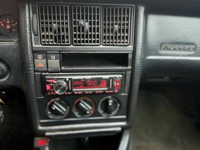 Білий Ауді 80, об'ємом двигуна 1.8 л та пробігом 418 тис. км за 1750 $, фото 18 на Automoto.ua