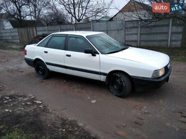 Белый Ауди 80, объемом двигателя 1.78 л и пробегом 200 тыс. км за 1159 $, фото 4 на Automoto.ua