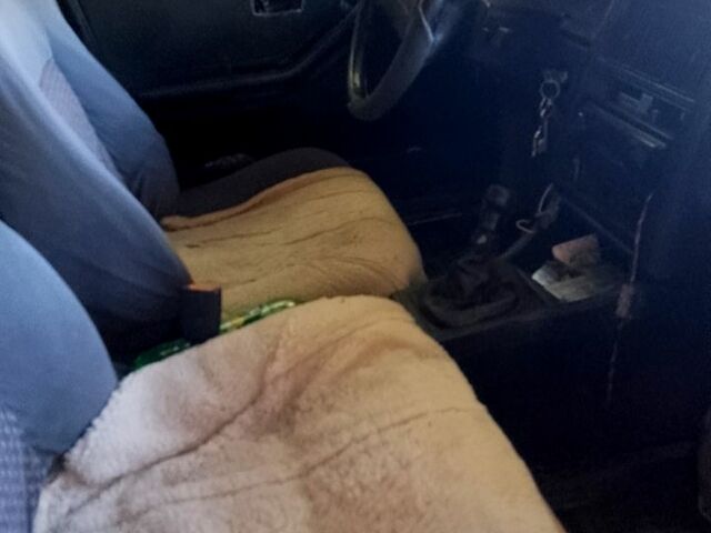 Білий Ауді 80, об'ємом двигуна 1.8 л та пробігом 300 тис. км за 1500 $, фото 3 на Automoto.ua