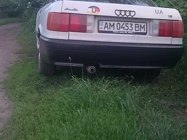 Белый Ауди 80, объемом двигателя 1.8 л и пробегом 280 тыс. км за 1409 $, фото 1 на Automoto.ua