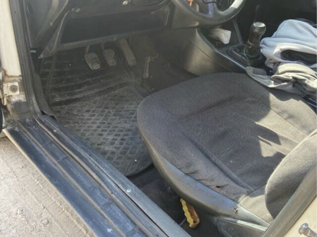 Белый Ауди 80, объемом двигателя 0 л и пробегом 3 тыс. км за 953 $, фото 1 на Automoto.ua