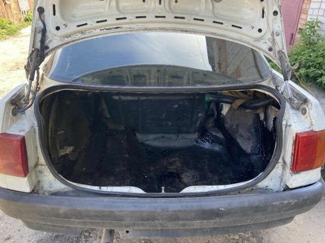 Белый Ауди 80, объемом двигателя 0 л и пробегом 3 тыс. км за 953 $, фото 6 на Automoto.ua