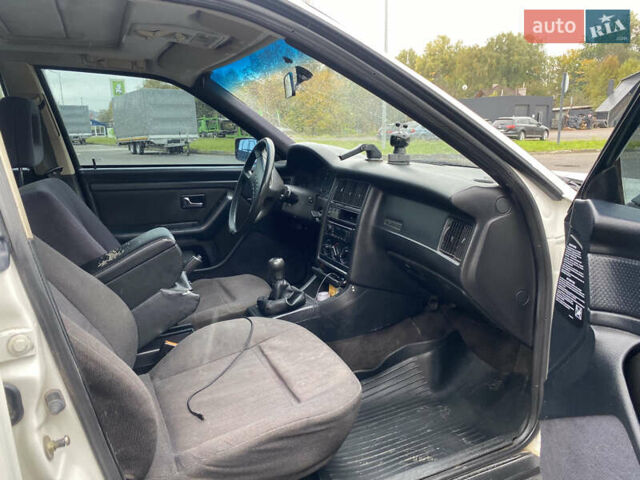 Белый Ауди 80, объемом двигателя 1.8 л и пробегом 368 тыс. км за 1999 $, фото 10 на Automoto.ua