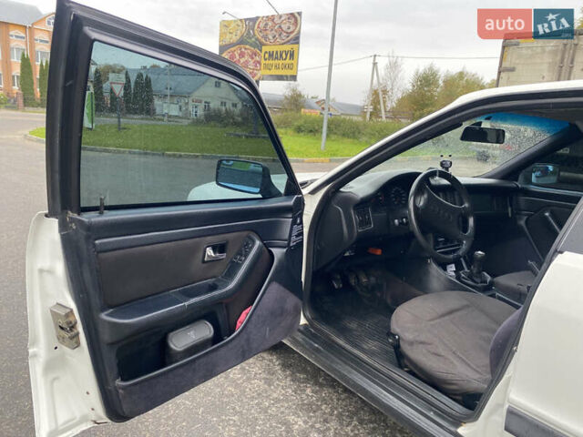 Белый Ауди 80, объемом двигателя 1.8 л и пробегом 368 тыс. км за 1999 $, фото 11 на Automoto.ua