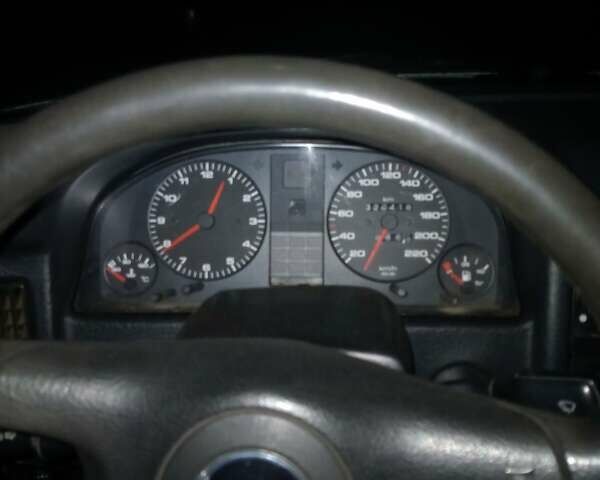 Белый Ауди 80, объемом двигателя 2 л и пробегом 399 тыс. км за 2000 $, фото 2 на Automoto.ua