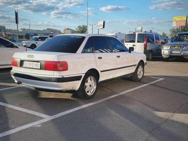 Белый Ауди 80, объемом двигателя 2 л и пробегом 150 тыс. км за 2700 $, фото 2 на Automoto.ua