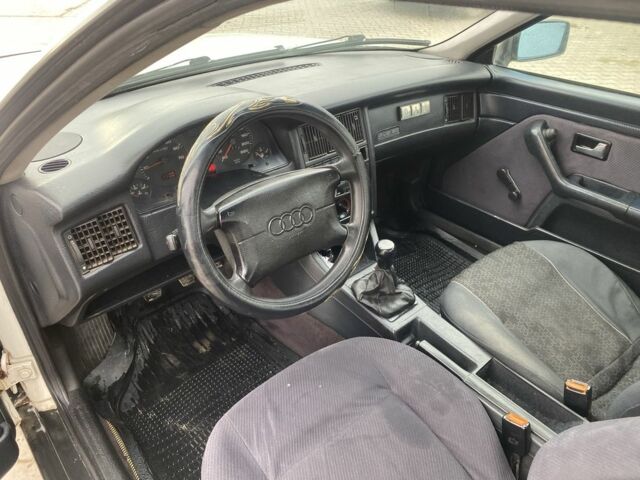 Білий Ауді 80, об'ємом двигуна 1.9 л та пробігом 300 тис. км за 3400 $, фото 7 на Automoto.ua