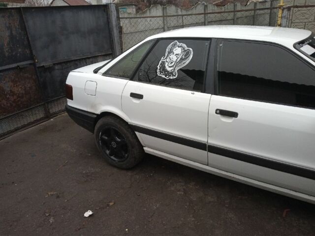 Белый Ауди 80, объемом двигателя 1.8 л и пробегом 1 тыс. км за 1204 $, фото 2 на Automoto.ua