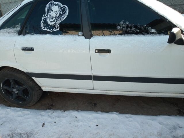 Белый Ауди 80, объемом двигателя 1.8 л и пробегом 1 тыс. км за 1204 $, фото 5 на Automoto.ua