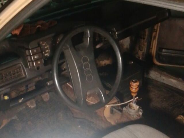 Бежевый Ауди 80, объемом двигателя 1.6 л и пробегом 1 тыс. км за 850 $, фото 2 на Automoto.ua