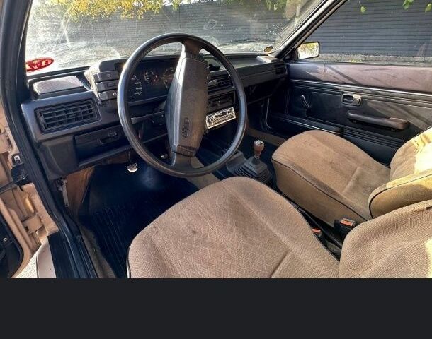 Бежевый Ауди 80, объемом двигателя 1.6 л и пробегом 1 тыс. км за 834 $, фото 2 на Automoto.ua