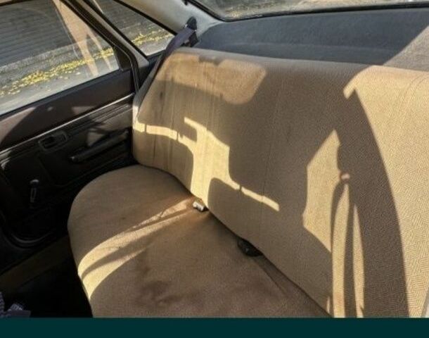 Бежевый Ауди 80, объемом двигателя 1.6 л и пробегом 1 тыс. км за 834 $, фото 9 на Automoto.ua