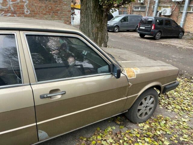 Бежевый Ауди 80, объемом двигателя 1.6 л и пробегом 490 тыс. км за 600 $, фото 9 на Automoto.ua