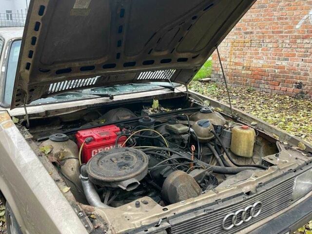 Бежевый Ауди 80, объемом двигателя 1.6 л и пробегом 490 тыс. км за 600 $, фото 10 на Automoto.ua