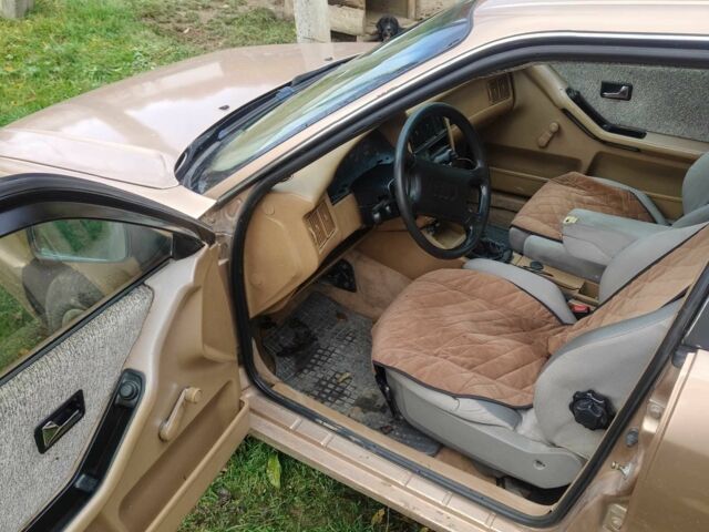 Бежевый Ауди 80, объемом двигателя 1.8 л и пробегом 1 тыс. км за 1500 $, фото 4 на Automoto.ua