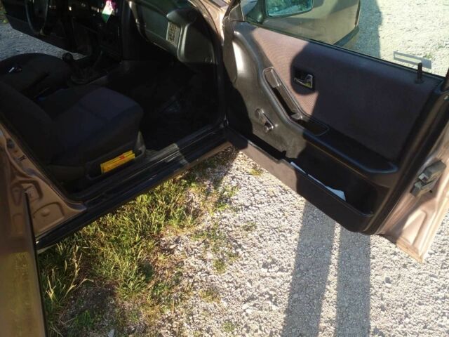 Бежевий Ауді 80, об'ємом двигуна 0 л та пробігом 200 тис. км за 1300 $, фото 6 на Automoto.ua